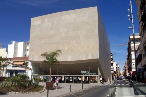 Lägenhet till salu Torrevieja, Alicante, Spanien 3 sovrum, 186 kvm. Nr. 126961 - foto 1
