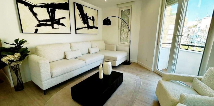 Dzīvoklis Madrid, Spānijā 2 istabas, 110 m2 Nr. 129268