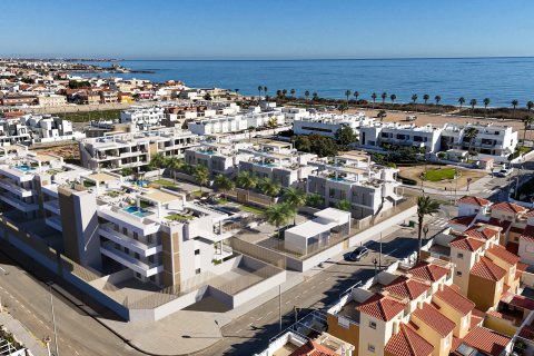 Продажа квартиры в Пилар де ла Орадада, Аликанте, Испания 3 спальни, 107м2 №120095 - фото 1
