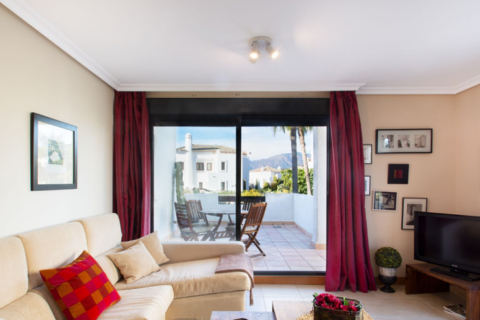Wohnung zum Verkauf Estepona, Malaga, Spanien 2 Schlafzimmer, 117 m2 Nr. 127477 - Foto 5
