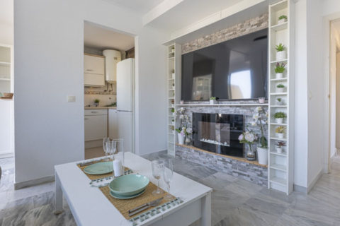 Apartment for sale Fuengirola, Malaga, Spain 2 bedrooms, 74 sq.m. No. 127479 - photo 2