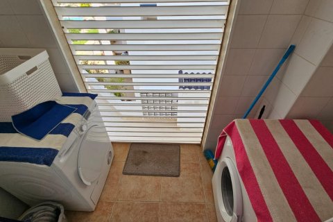 Apartment for sale Torrevieja, Alicante, Spain 2 bedrooms, 90 sq.m. No. 131546 - photo 8