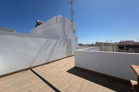 Huoneisto myytävänä Torrevieja, Alicante, Espanja, 2 makuuhuonetta, 132 m2 No. 131591 - kuva 13