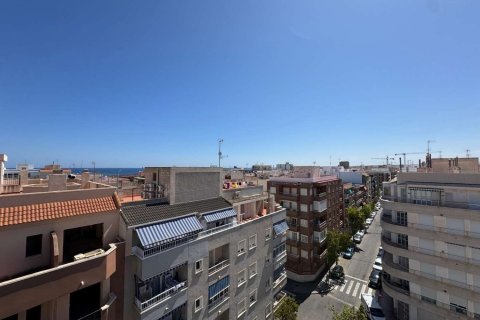 Huoneisto myytävänä Torrevieja, Alicante, Espanja, 2 makuuhuonetta, 132 m2 No. 131591 - kuva 6