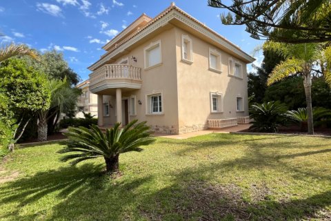 Villa for sale Alicante, Spain 7 bedrooms, 500 sq.m. No. 131548 - photo 2