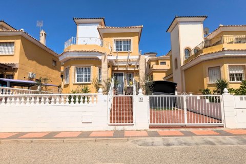 Huvila myytävänä Lo Crispin, Alicante, Espanja, 3 makuuhuonetta, 102 m2 No. 131547 - kuva 1