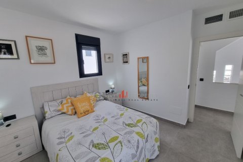 Apartment for sale San Javier, Murcia, Spain 3 bedrooms, 128 sq.m. No. 131995 - photo 6