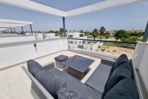 Apartment for sale San Javier, Murcia, Spain 3 bedrooms, 128 sq.m. No. 131995 - photo 22