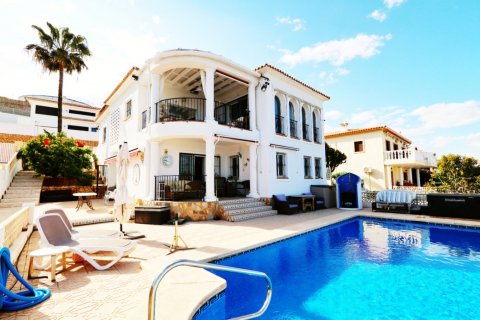 Villa for sale La Nucia, Alicante, Spain 5 bedrooms, 227 sq.m. No. 122562 - photo 2