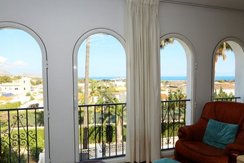 Villa for sale La Nucia, Alicante, Spain 5 bedrooms, 227 sq.m. No. 122562 - photo 6
