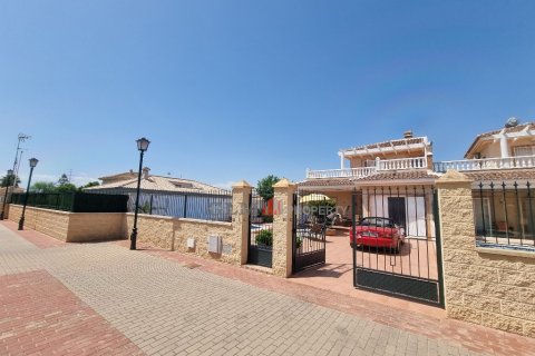 Dzīvoklis pārdošanā Los Alcazares, Murcia, Spānijā 3 istabas, 128 m2 Nr. 132041 - attēls 3