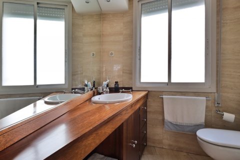 Penthouse for sale Madrid, Spain 3 bedrooms, 136 sq.m. No. 120478 - photo 24