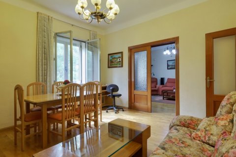 Apartamento en venta Madrid, España 3 dormitorios, 103.7 m2 No. 120481 - foto 1