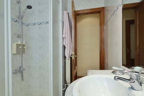 Apartamento en venta Madrid, España 3 dormitorios, 103.7 m2 No. 120481 - foto 23