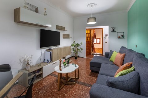 Apartment for sale Las Palmas De Gran Canaria, Gran Canaria, Spain 4 bedrooms, 134 sq.m. No. 120571 - photo 1