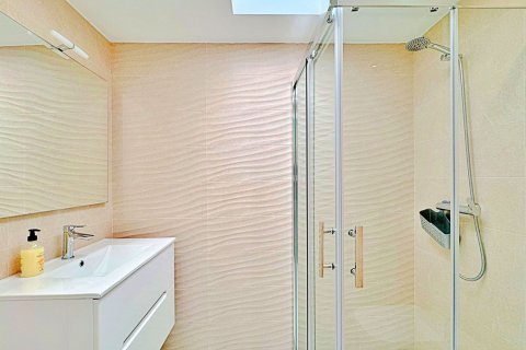 Casa adosada en venta Torrevieja, Alicante, España 3 dormitorios, 113 m2 No. 131892 - foto 18
