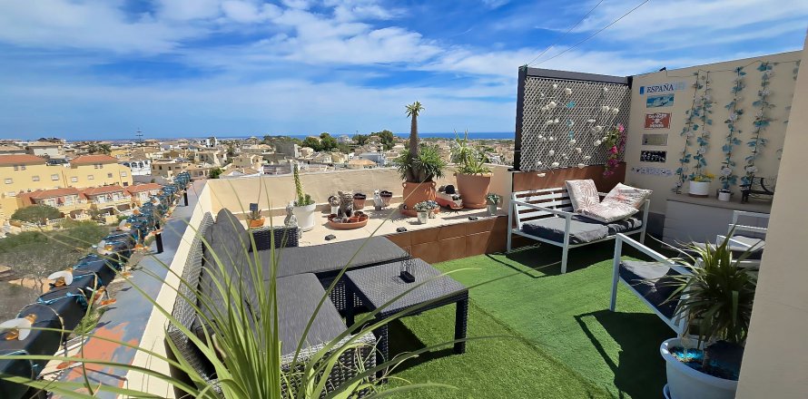 Commercial property Alicante, Spain 3 bedrooms, 87 sq.m. No. 131891