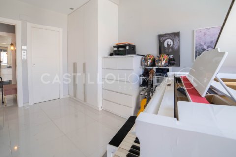 Villa pārdošanā Villamartin, Alicante, Spānijā 5 istabas, 241 m2 Nr. 125470 - attēls 12