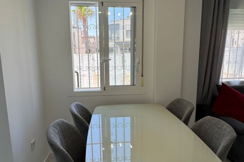 Townhouse for sale Torrevieja, Alicante, Spain 2 bedrooms, 76 sq.m. No. 131773 - photo 15