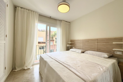 House for sale Nueva Andalucia, Malaga, Spain 4 bedrooms, 191 sq.m. No. 130723 - photo 11
