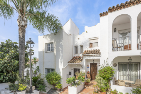 Townhouse for sale Cancelada, Malaga, Spain 3 bedrooms, 116 sq.m. No. 130722 - photo 2