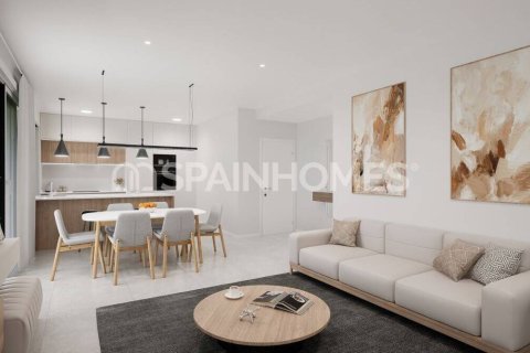 Huoneisto myytävänä Los Alcazares, Murcia, Espanja, 3 makuuhuonetta, 106 m2 No. 120777 - kuva 18