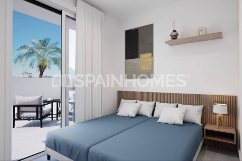 Huoneisto myytävänä Los Alcazares, Murcia, Espanja, 3 makuuhuonetta, 106 m2 No. 120777 - kuva 24