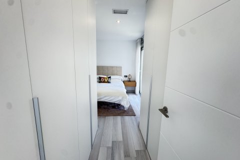 Villa for sale Cabo Roig, Alicante, Spain 4 bedrooms, 208 sq.m. No. 125676 - photo 9