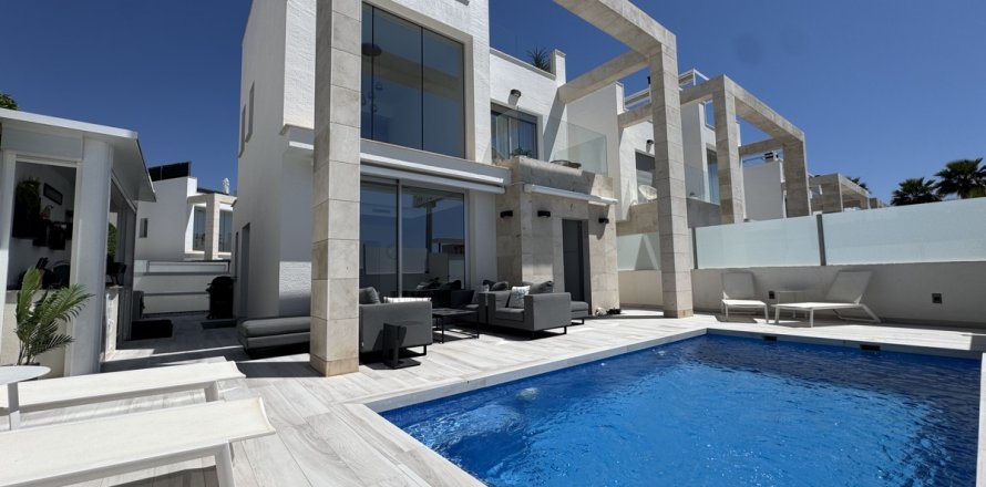 Villa Cabo Roig, Alicante, Spain 4 bedrooms, 208 sq.m. No. 125676
