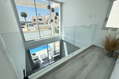 Villa for sale Cabo Roig, Alicante, Spain 4 bedrooms, 208 sq.m. No. 125676 - photo 20