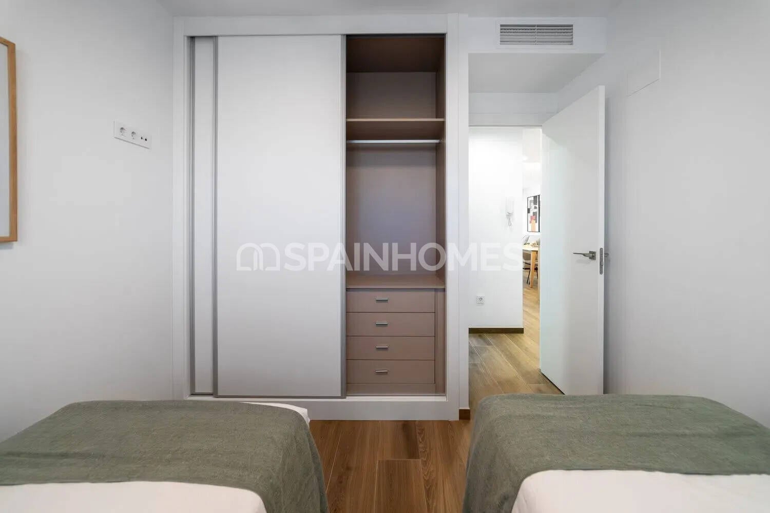 Penthouse in Torrevieja, Alicante, Spain 2 bedrooms, 72 sq.m. No. 121217