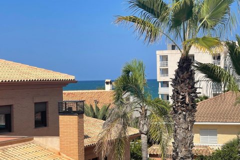 Продажа дома Торревьеха, Аликанте, Испания 5 спален, 161м2 №130644 - фото 1