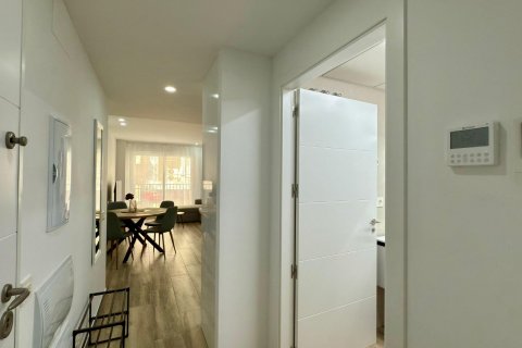 Dzīvoklis īrēšanai Alicante, Spānijā 1 istaba, 45 m2 Nr. 130642 - attēls 12