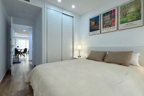 Dzīvoklis īrēšanai Alicante, Spānijā 1 istaba, 45 m2 Nr. 130642 - attēls 10