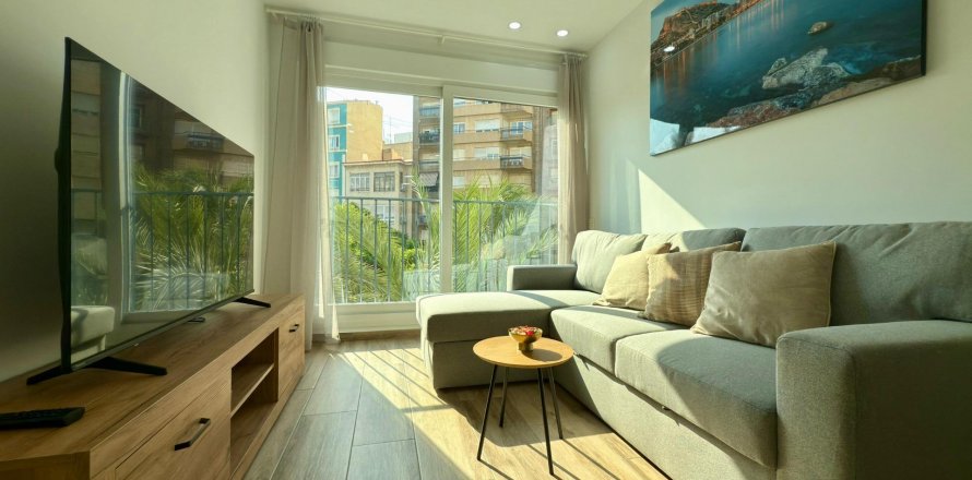 Dzīvoklis Alicante, Spānijā 1 istaba, 45 m2 Nr. 130643