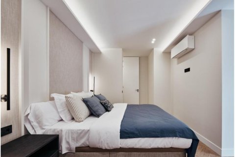 Apartment for sale Madrid, Spain 3 bedrooms, 141 sq.m. No. 130638 - photo 11