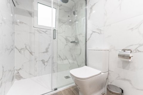 Продажа квартиры Торревьеха, Аликанте, Испания 1 спальня, 72м2 №130639 - фото 18