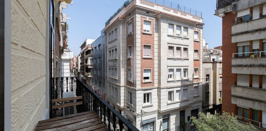 Квартира Барселона, Испания 2 спальни, 115м2 №132835