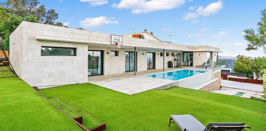 Villa Castell-Platja d'Aro, Girona, Espagne 4 chambres, 344 m2 No. 132836