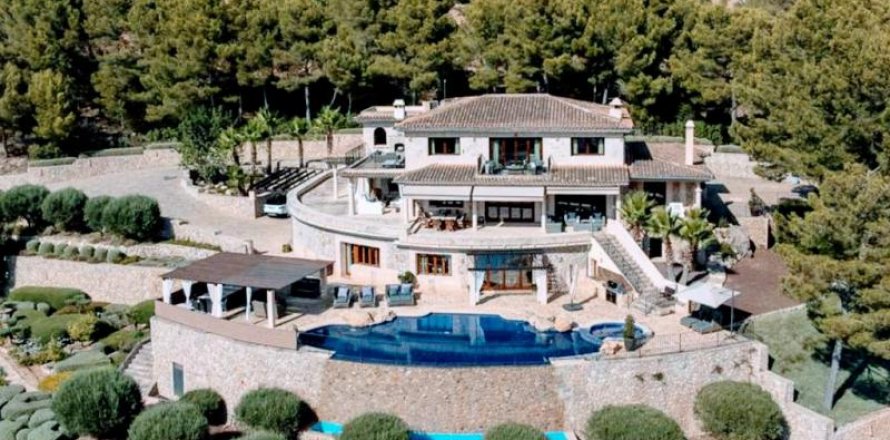 Villa Es Capdella, Mallorca, Spain 10 bedrooms, 900 sq.m. No. 127062