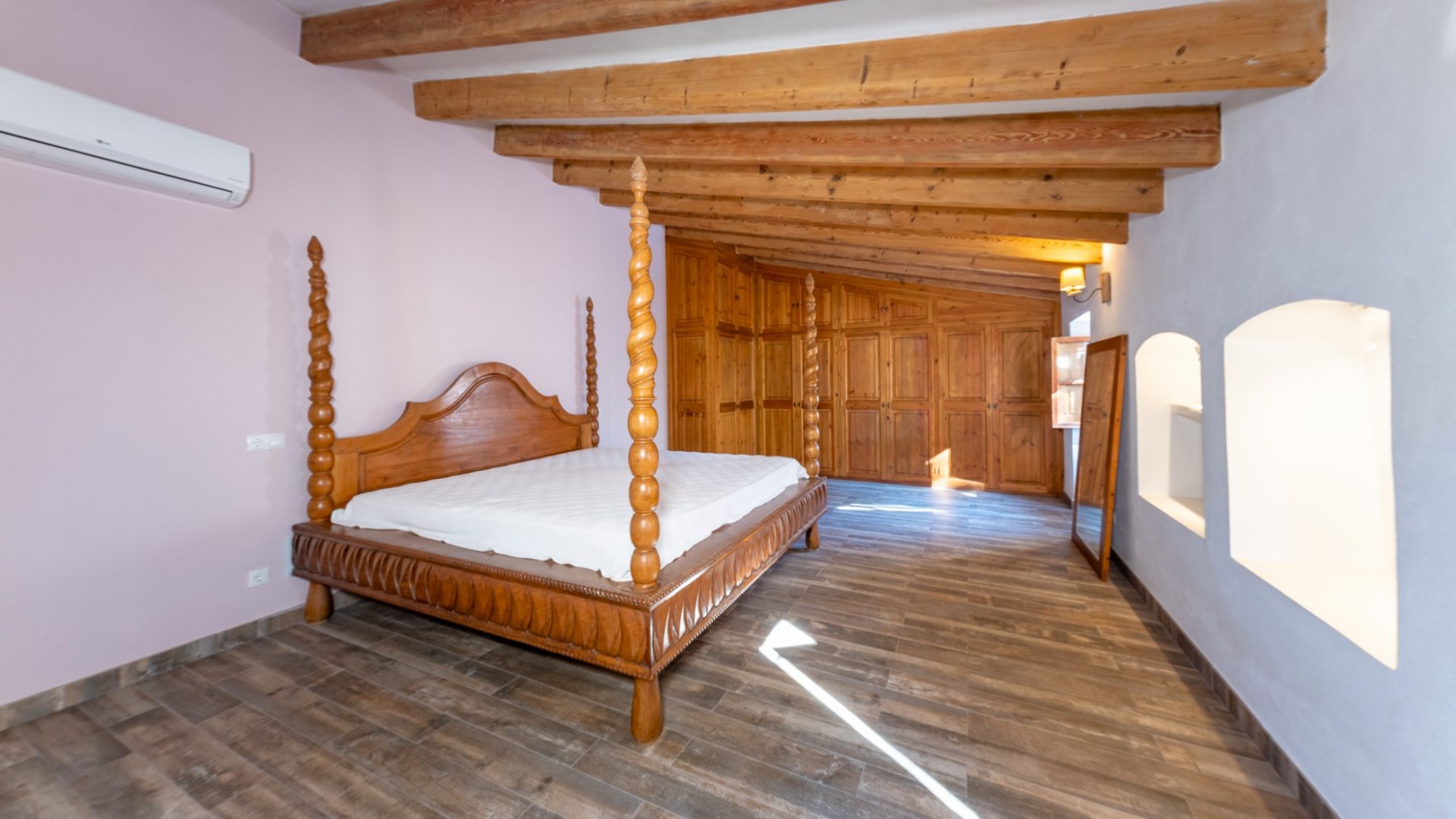 Villa a Palma de Majorca, Mallorca, Spagna 5 camere da letto, 715 mq. N° 129225