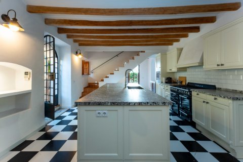Huvila myytävänä Palma de Majorca, Mallorca, Espanja, 5 makuuhuonetta, 715 m2 No. 129225 - kuva 12