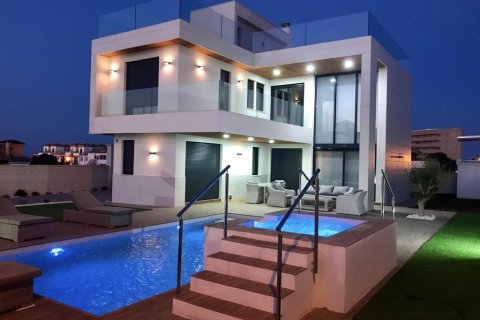 Villa zum Verkauf Dehesa De Campoamor, Alicante, Spanien 3 Schlafzimmer, 190 m2 Nr. 132233 - Foto 2