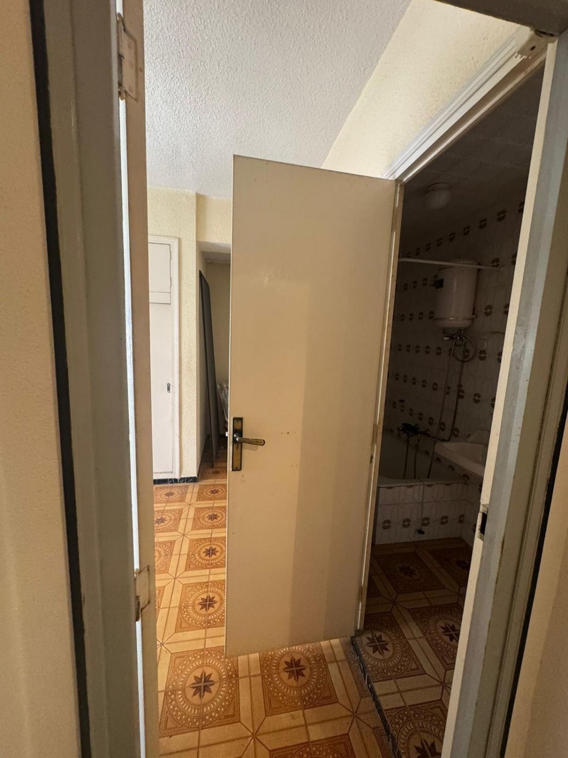 Apartament w Guardamar del Segura, Alicante, Hiszpania 5 sypialni, 140 mkw. nr 131576
