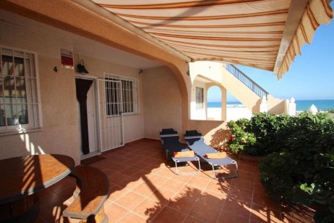 Bungalow zum Verkauf La Mata, Alicante, Spanien 3 Schlafzimmer, 120 m2 Nr. 131577 - Foto 1