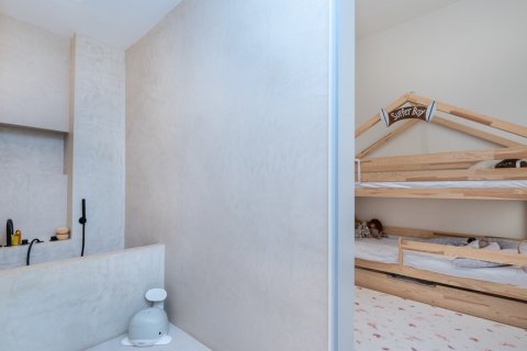 Apartment for sale Madrid, Spain 3 bedrooms, 175 sq.m. No. 122442 - photo 24