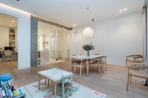 Apartment for sale Madrid, Spain 3 bedrooms, 175 sq.m. No. 122442 - photo 5