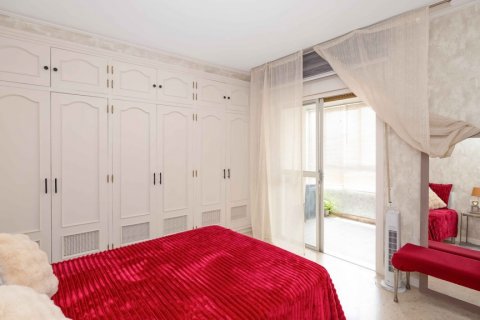 Продажа таухауса в Сан-Педро-Алькантара, Малага, Испания 5 спален, 216м2 №124571 - фото 19