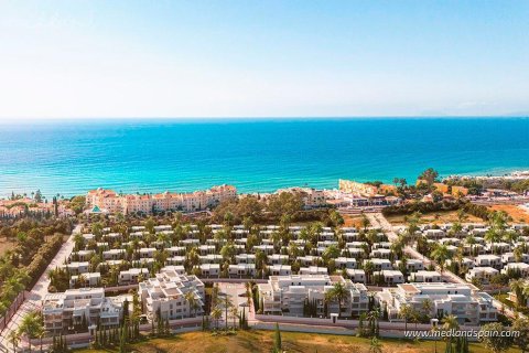 Lägenhet till salu i Estepona, Malaga, Spanien 3 sovrum, 112 kvm. Nr. 129917 - foto 5