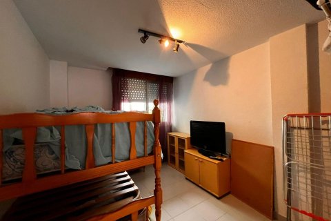 Apartment for sale Torrevieja, Alicante, Spain 4 bedrooms, 120 sq.m. No. 131479 - photo 10